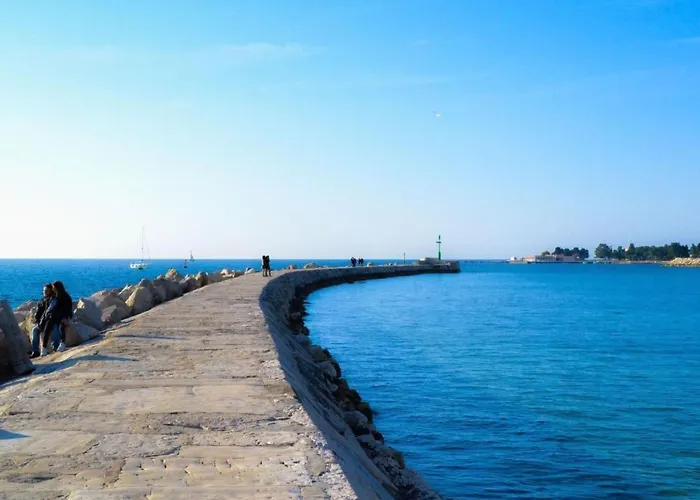 Toni By Interhome * 사부드리자